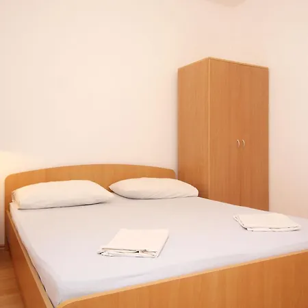 10083a Trpanj